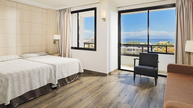 Spring Hotel Bitacora