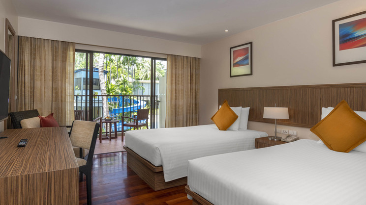 Novotel Phuket Surin Beach Resort Hotel