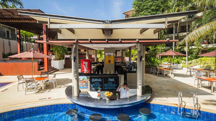 Novotel Phuket Surin Beach Resort Hotel