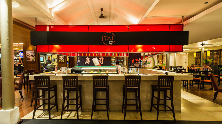 Novotel Phuket Surin Beach Resort Hotel