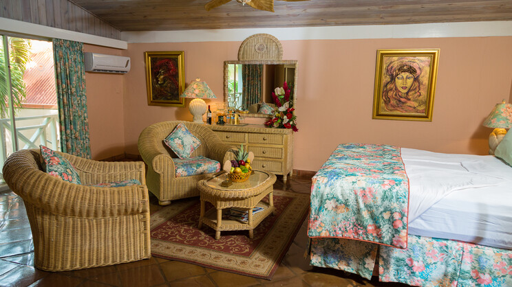 Coco Reef Resort & Spa