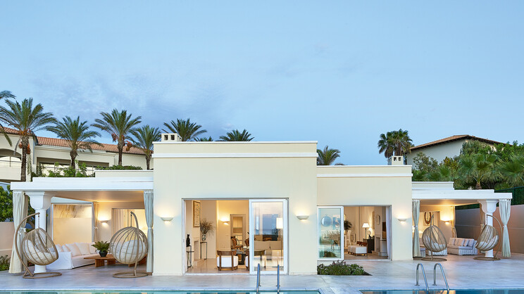 Mandola Rosa at Riviera Olympia