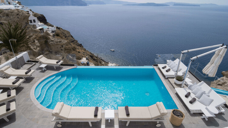 Santorini Secret Suites & Spa 