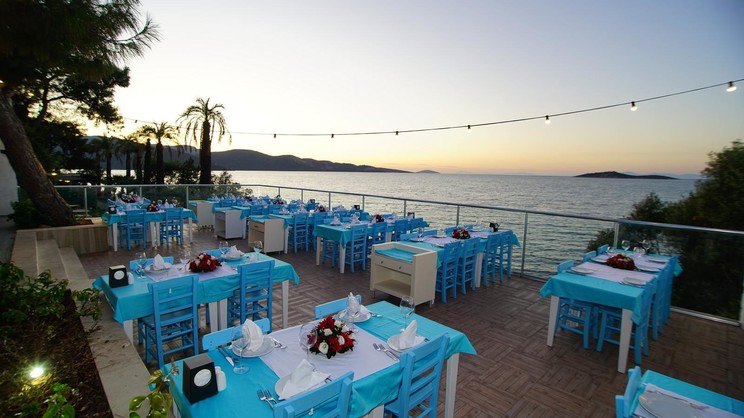 Blue Dreams Resort & Spa