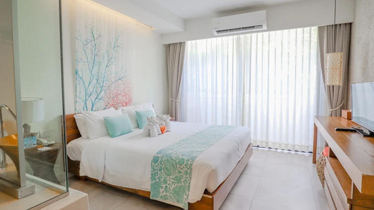 Bandara Phuket Beach Resort