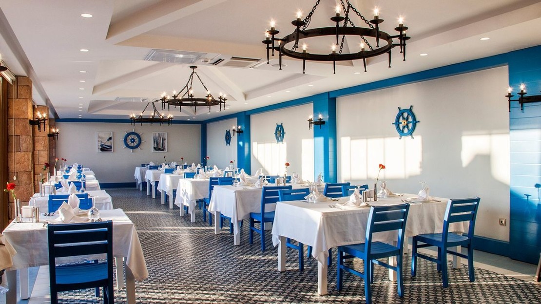 Aquasis De Luxe Resort & Spa