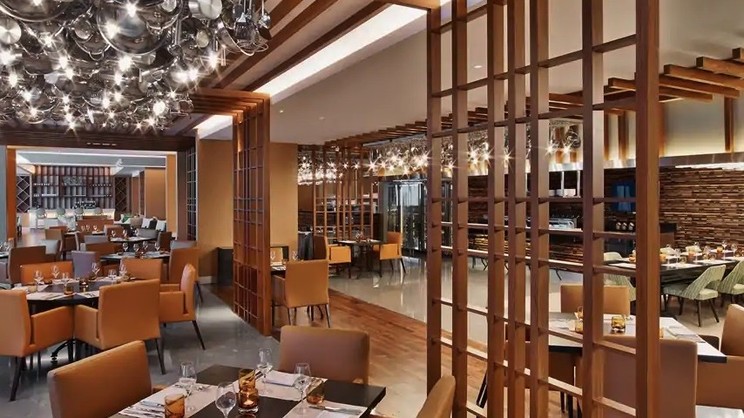 V Hotel Dubai, Curio Collection by Hilton