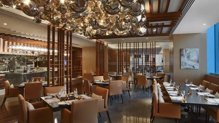 V Hotel Dubai, Curio Collection by Hilton