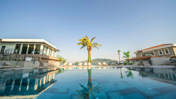 Premier Nergis Beach