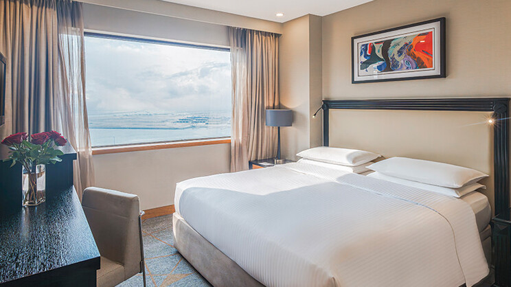 Hyatt Regency Dubai & The Galleria Residence