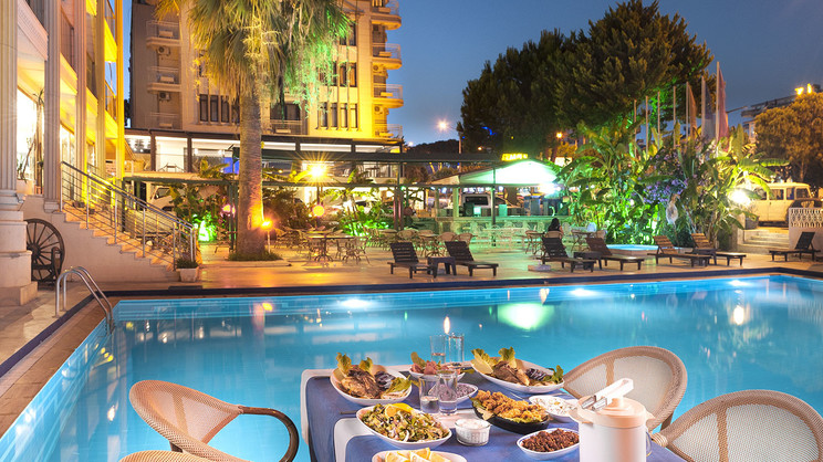 Temple Miletos Hotel