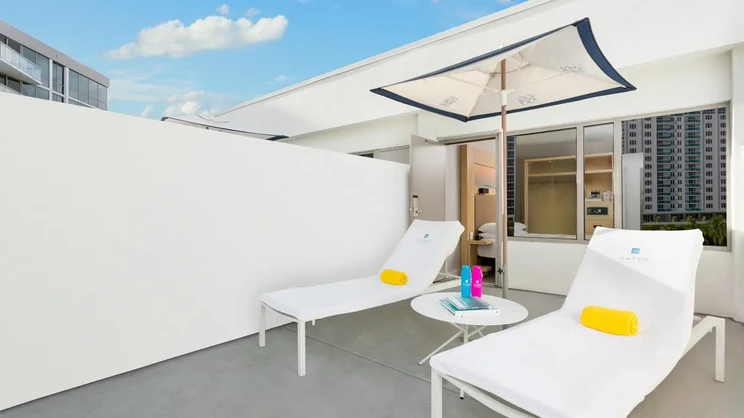 1 King Terrace Pool View