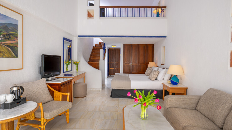 Coral Beach Hotel & Resort