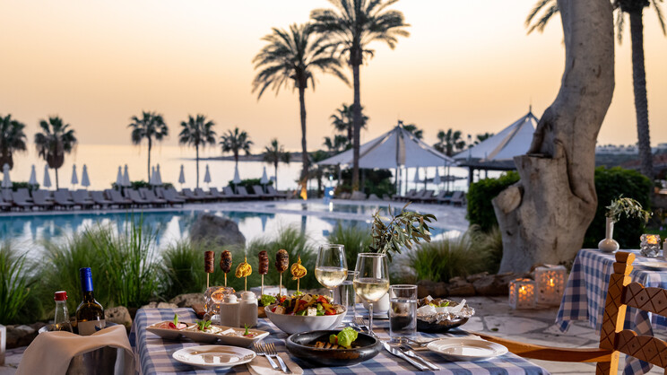 Coral Beach Hotel & Resort