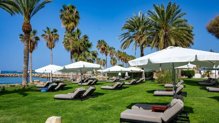 Coral Beach Hotel & Resort