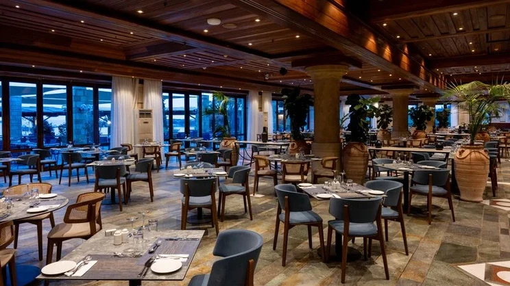 Coral Beach Hotel & Resort