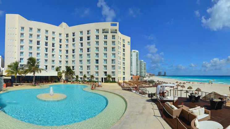 Sunset Royal Beach Resort