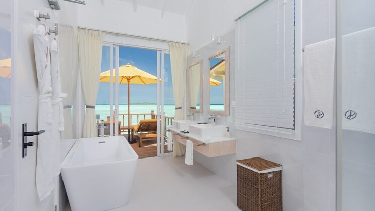 Sunrise Pool Water Villa