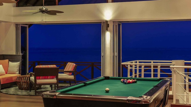 Mercure Maldives Kooddoo Resort