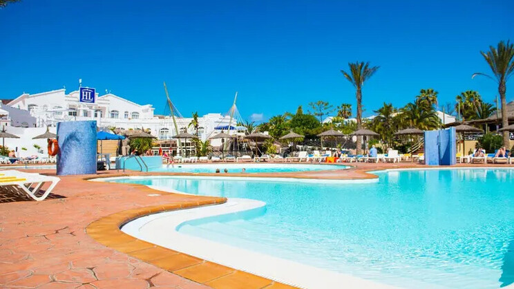 HL Paradise Island Hotel