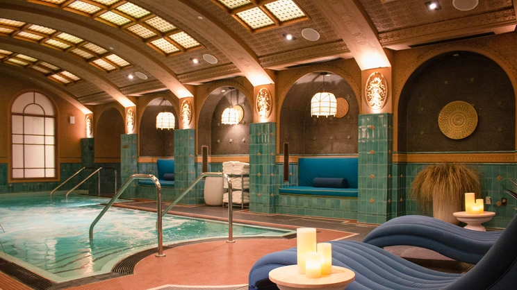 Virgin Hotels Las Vegas, Curio Collection By Hilton