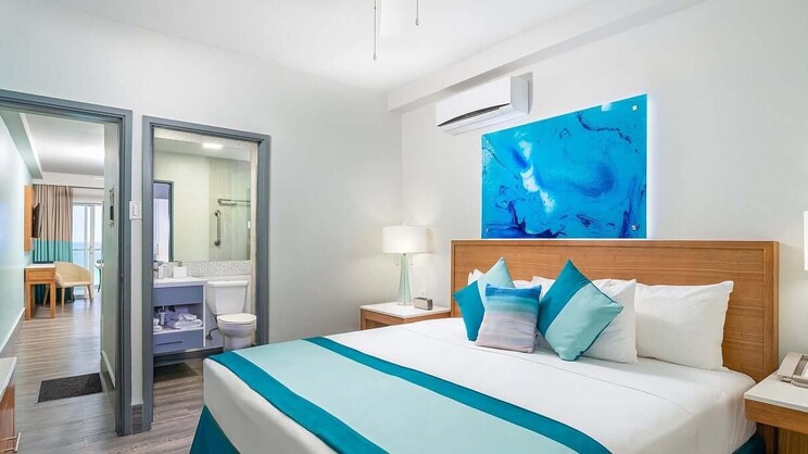 One Bedroom Suite with Ocean View 