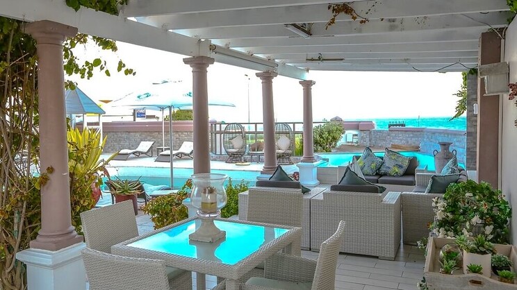 Misty Waves Boutique Hotel