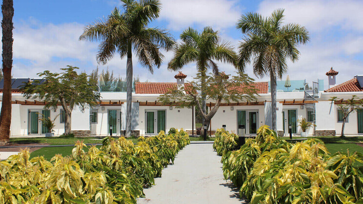 Hotel LIVVO Dunagolf Suites