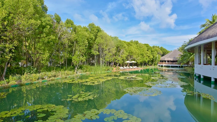 Dreamland The Unique Sea & Lake Resort / Spa