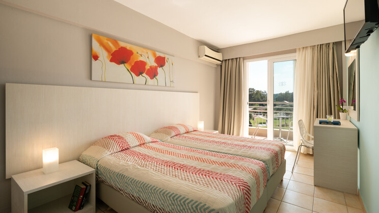 Twin Garden/Sea View