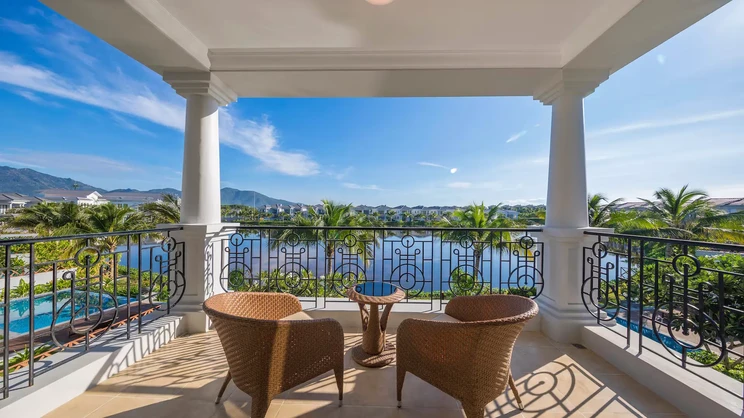 Meliá Vinpearl Cam Ranh Beach Resort