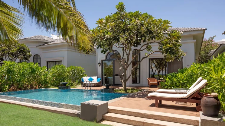 Meliá Vinpearl Cam Ranh Beach Resort