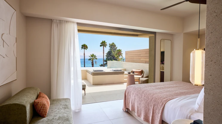 Avali, Mar-Bella Collection