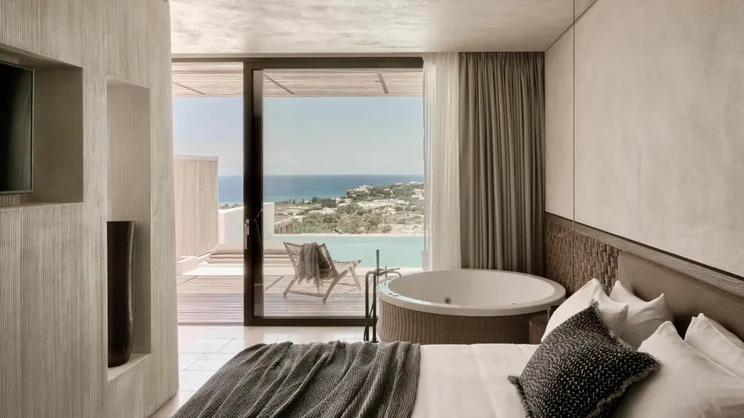 Honeymoon Private Pool Suite