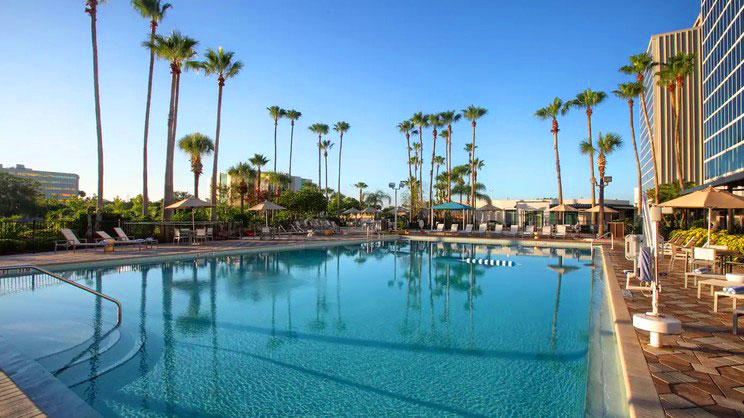 DoubleTree by Hilton Hotel at the Entrance to Universal Orlando