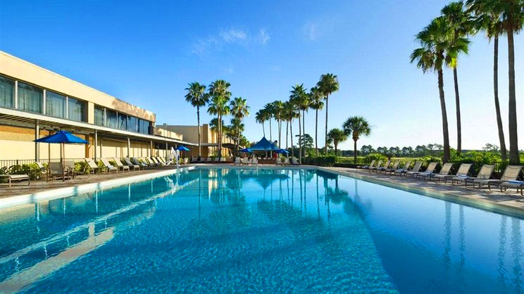 DoubleTree by Hilton Hotel at the Entrance to Universal Orlando