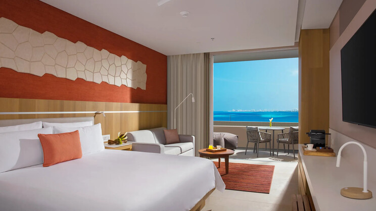 Dreams Vista Cancun Golf & Spa Resort