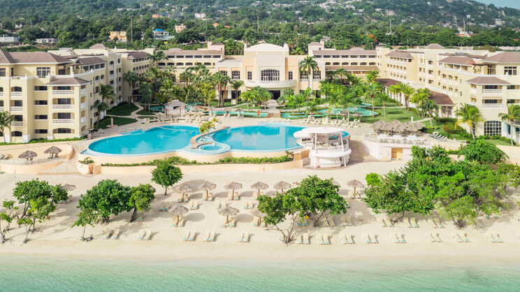 Iberostar Waves Rose Hall Beach