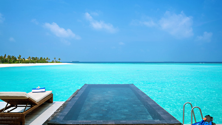 Kuredhivaru Resort & Spa Maldives