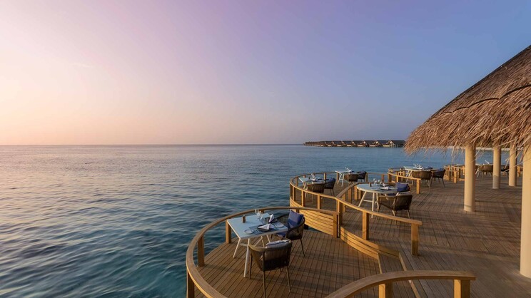 Emerald Faarufushi Resort & Spa