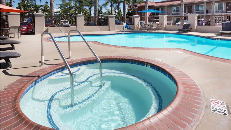 Days Inn by Wyndham Anaheim Near the Park