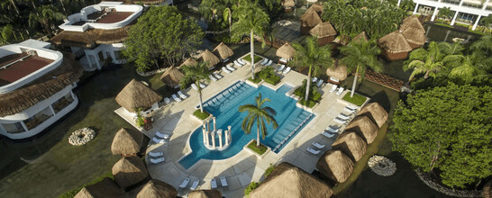 Grand Riviera Princess Hotel