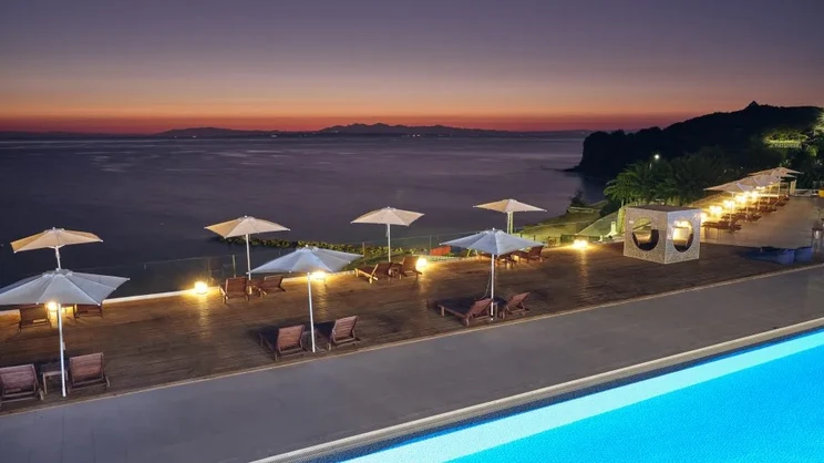 Cavo Orient Beach Hotel
