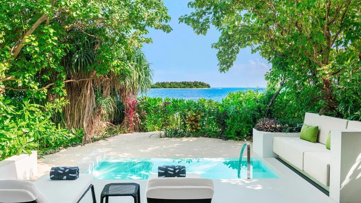 Beach Villa Pool