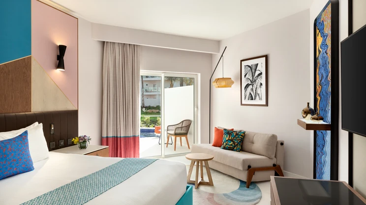 Preferred Club Swim Out Garden View Queen