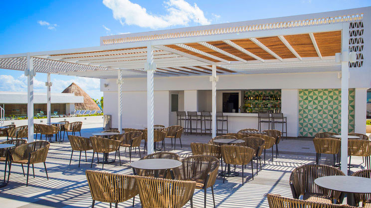 Majestic Elegance Costa Mujeres