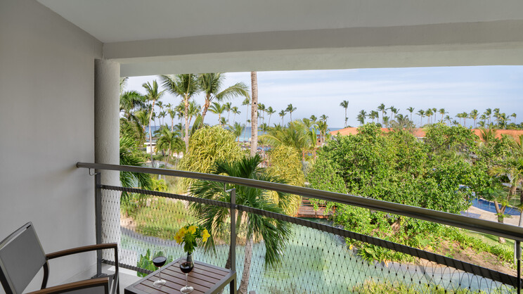 Junior Suite Partial Ocean View