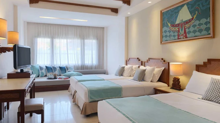  Superior Family Room