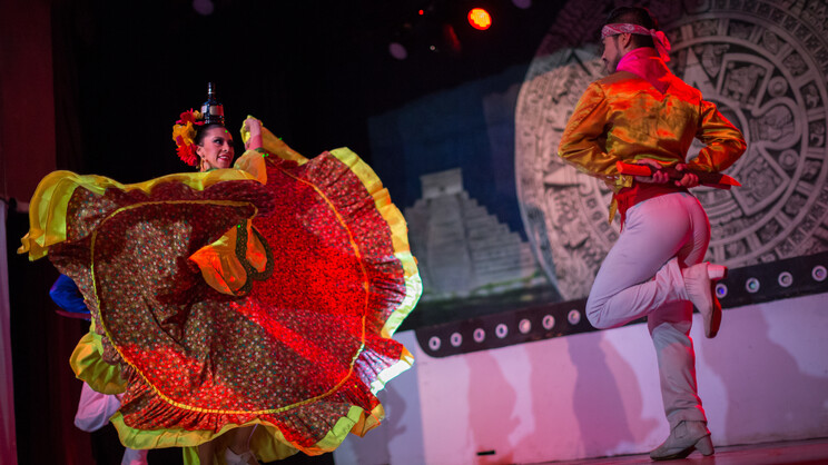 BlueBay Grand Esmeralda