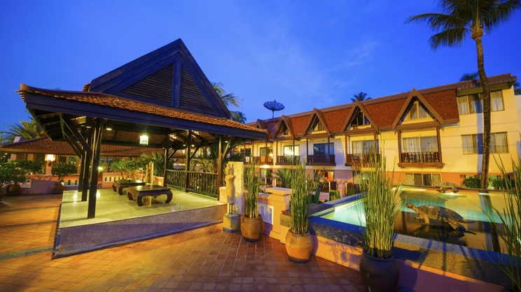 Seaview Patong Hotel